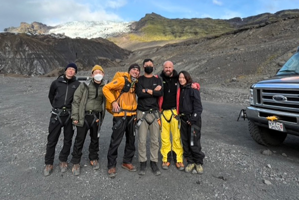 アイスランド　クルー手配
